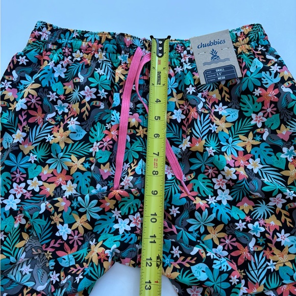 Chubbies Men Classic Swim Trunks Tropical Boomerang Print Size Small 5.5” New - Picture 9 of 11